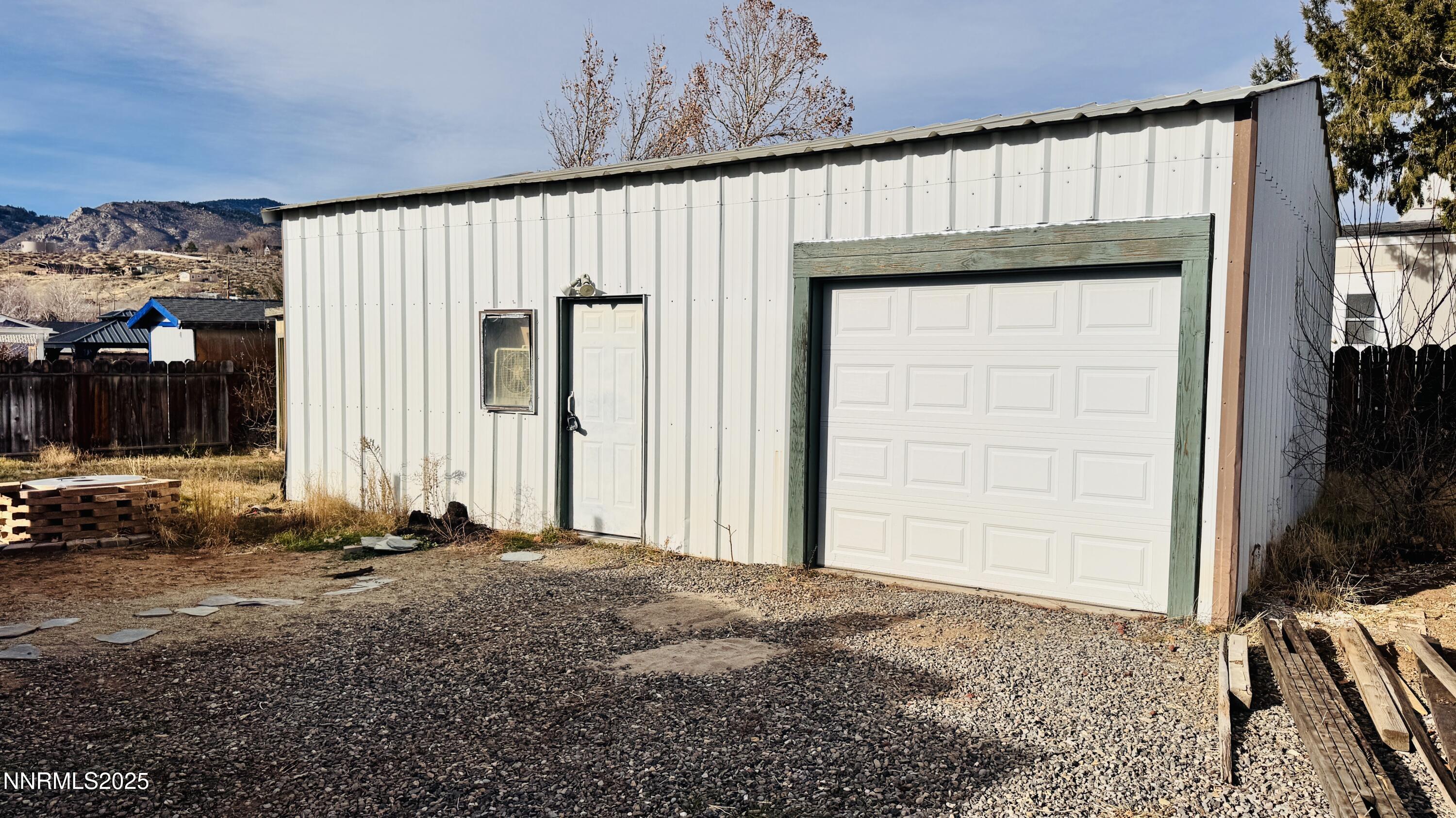 907 Garnet Court