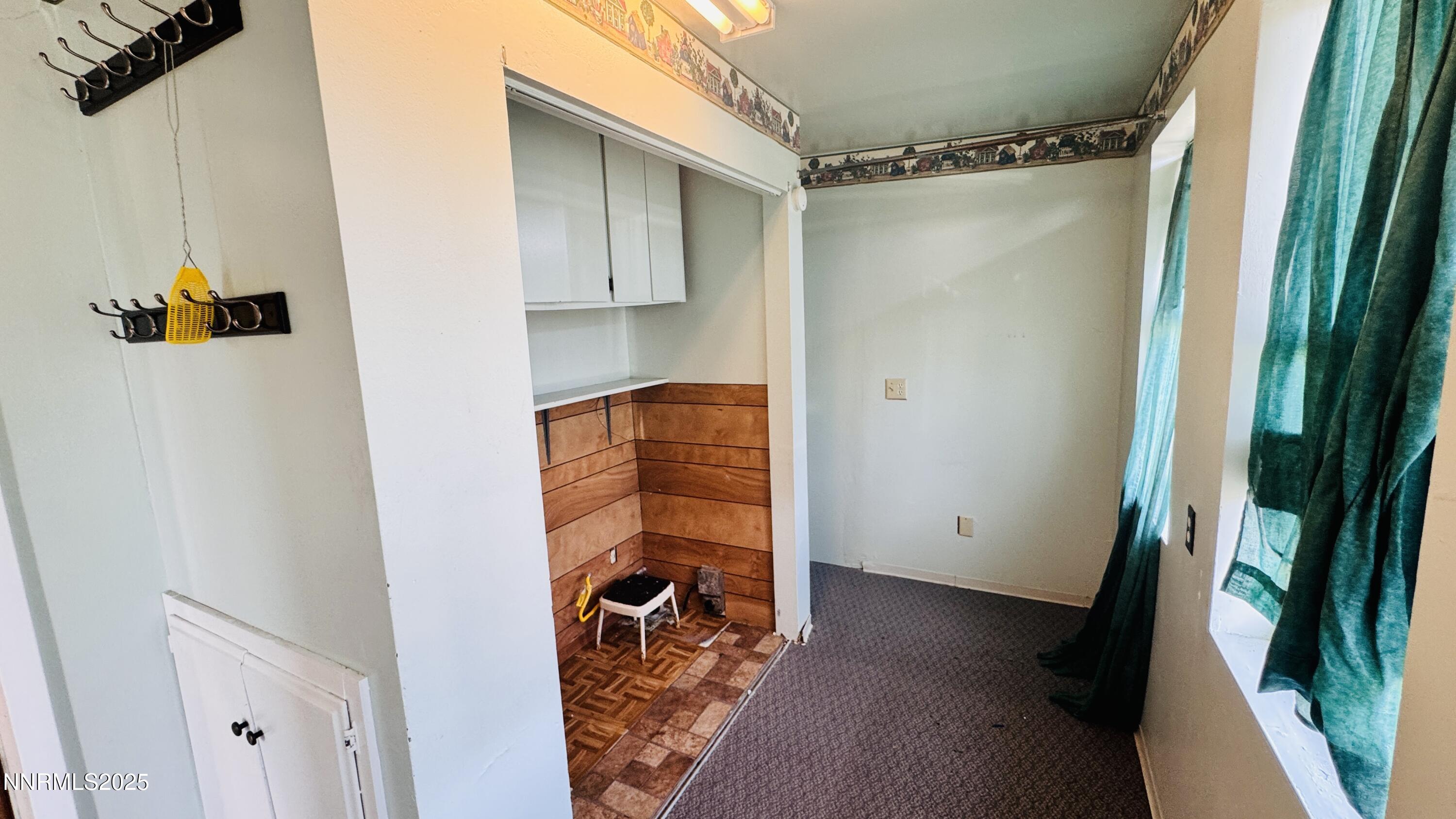 907 Garnet Court