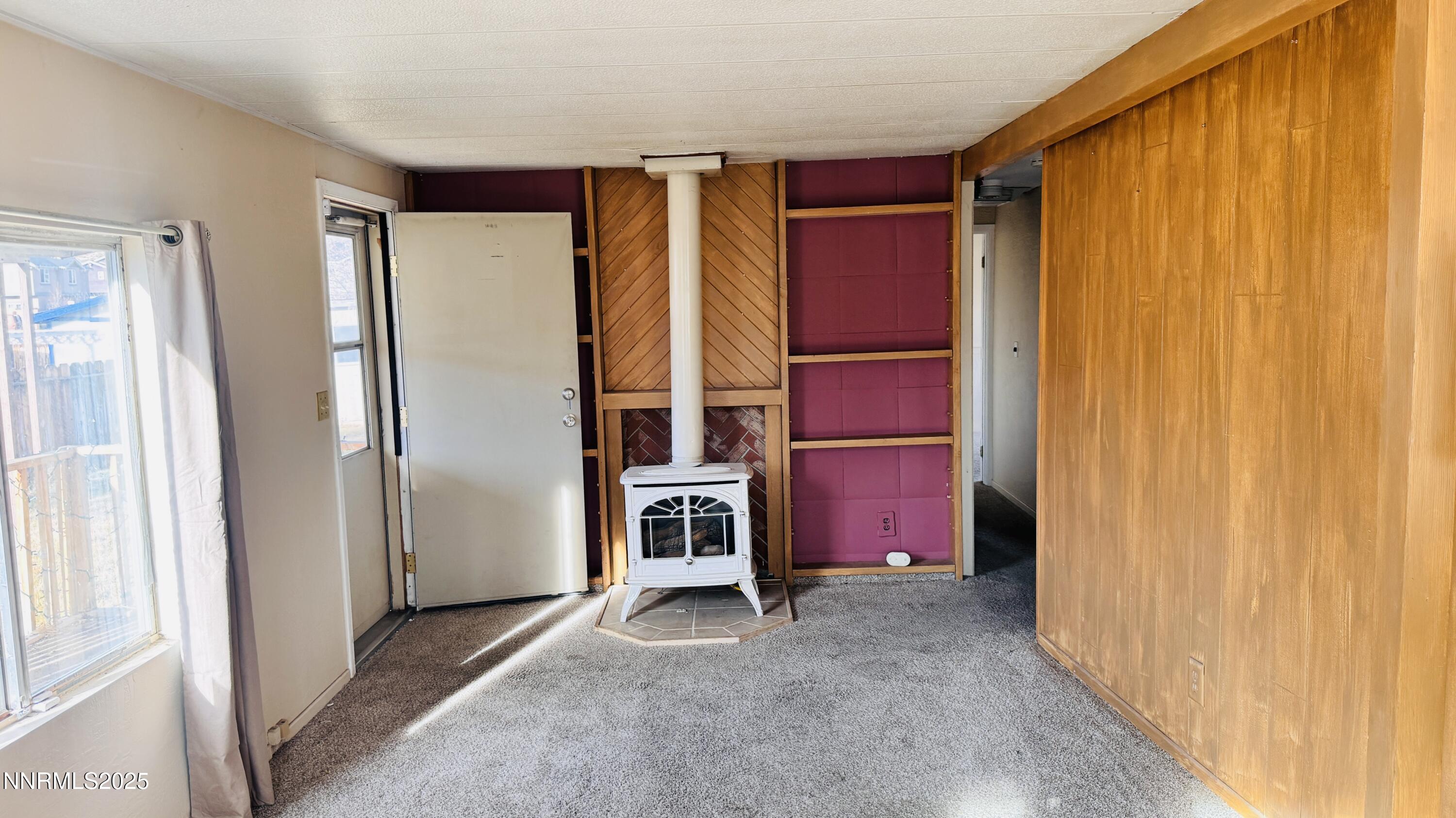 907 Garnet Court