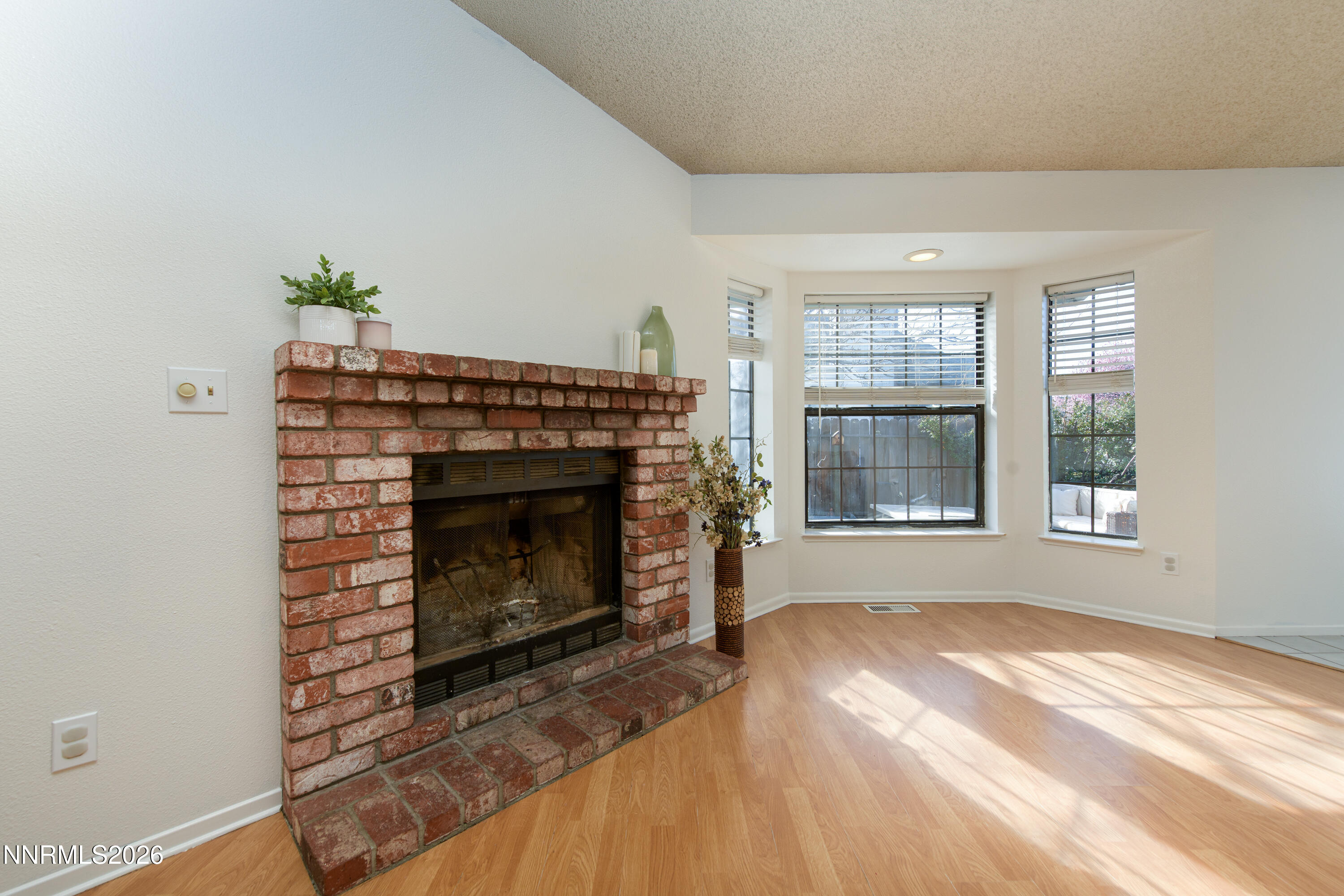 1352 Leonard Road