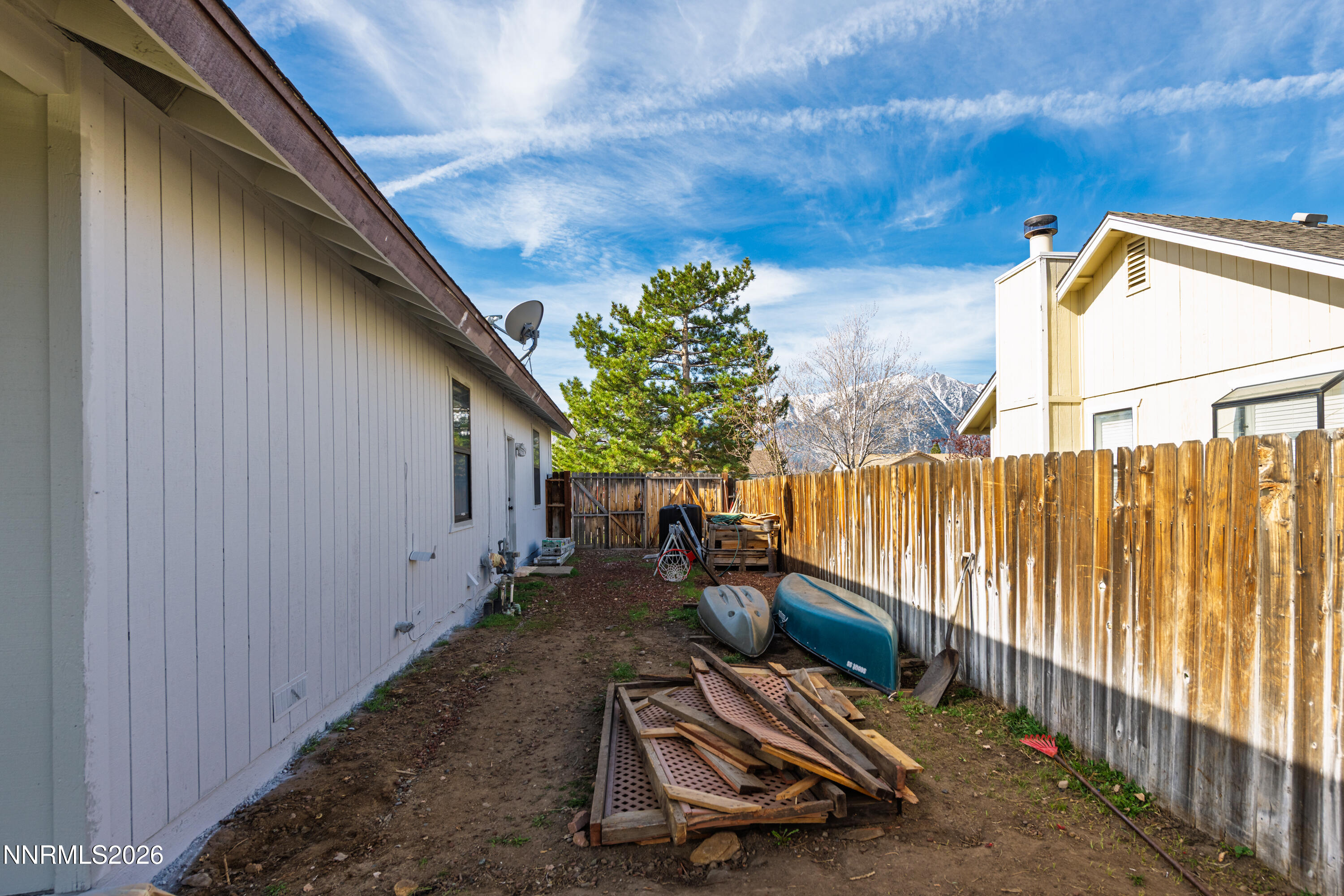 1352 Leonard Road