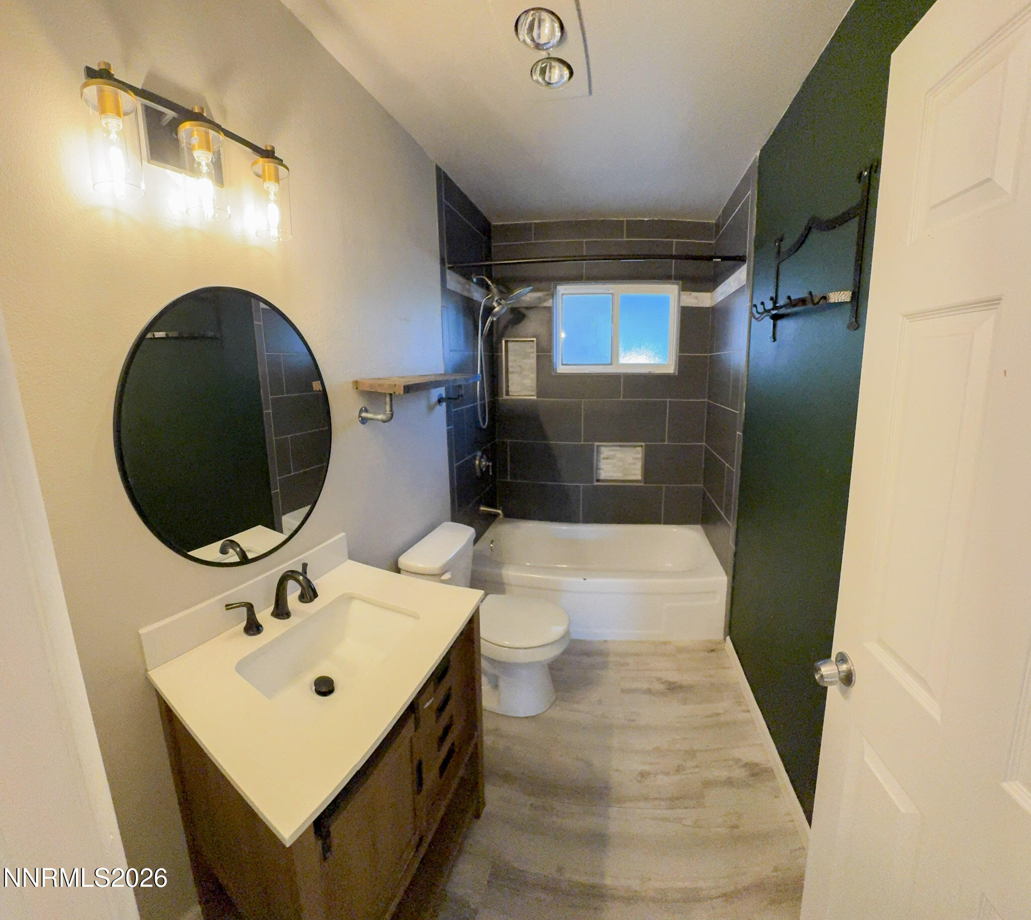 1363 Waterloo Lane APT E