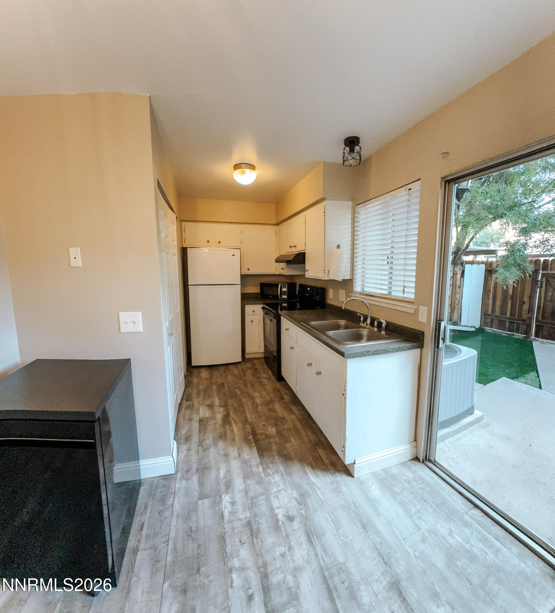 1363 Waterloo Lane APT E