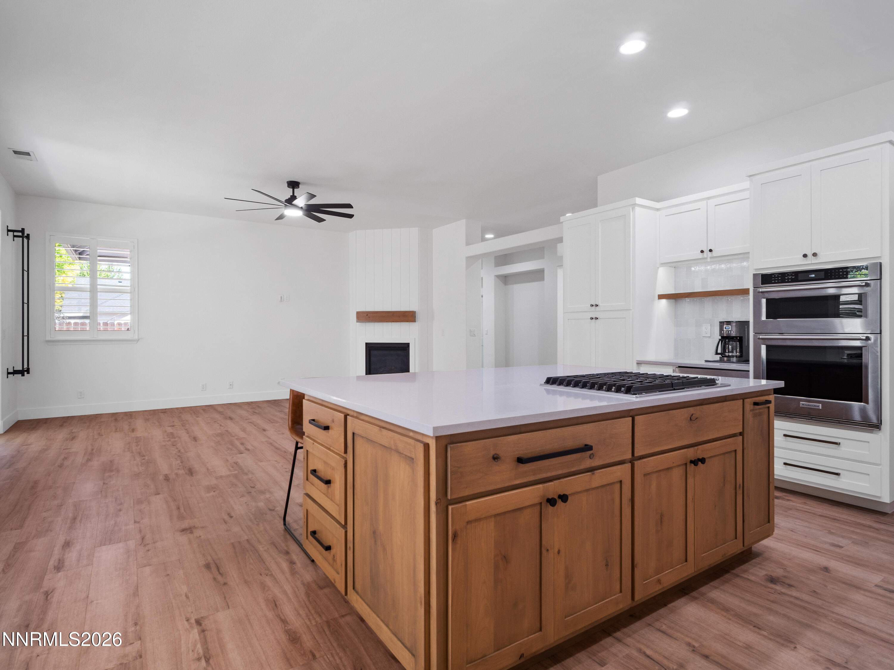 1376 Stodick Lane