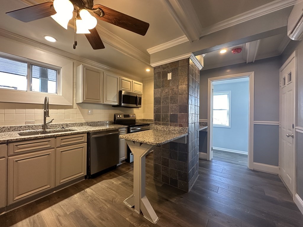 116 Warren Street # 2