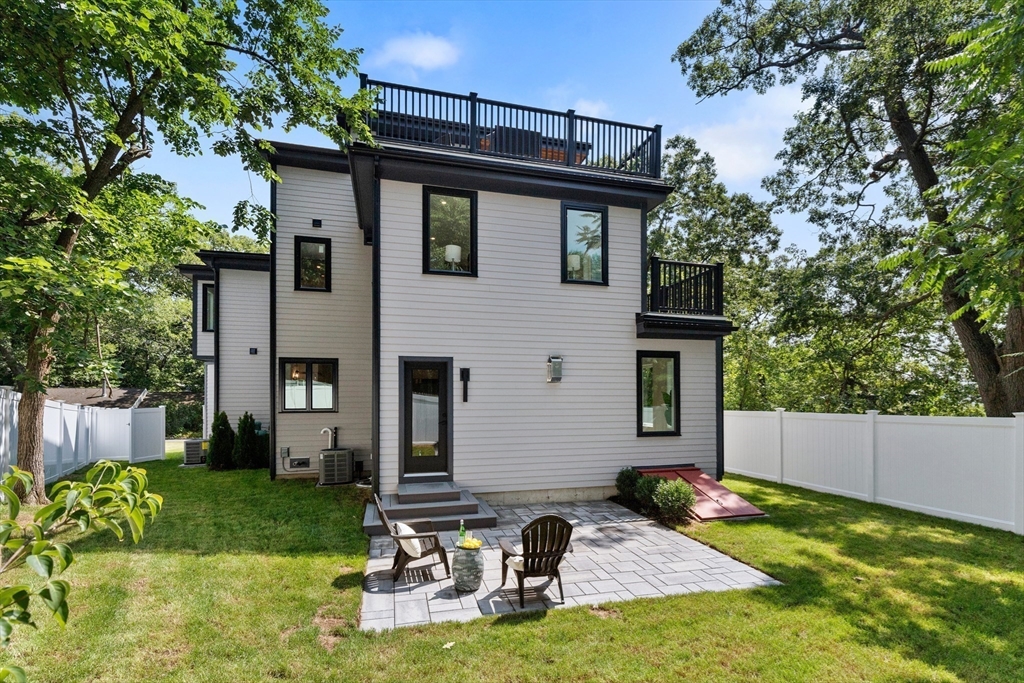 64 Woodside Lane