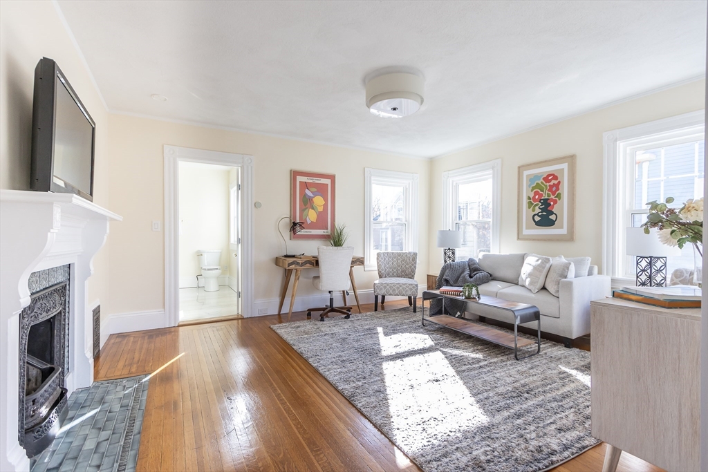 14 Lowell Ave