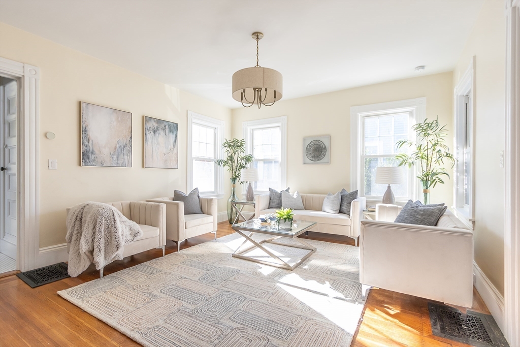 14 Lowell Ave