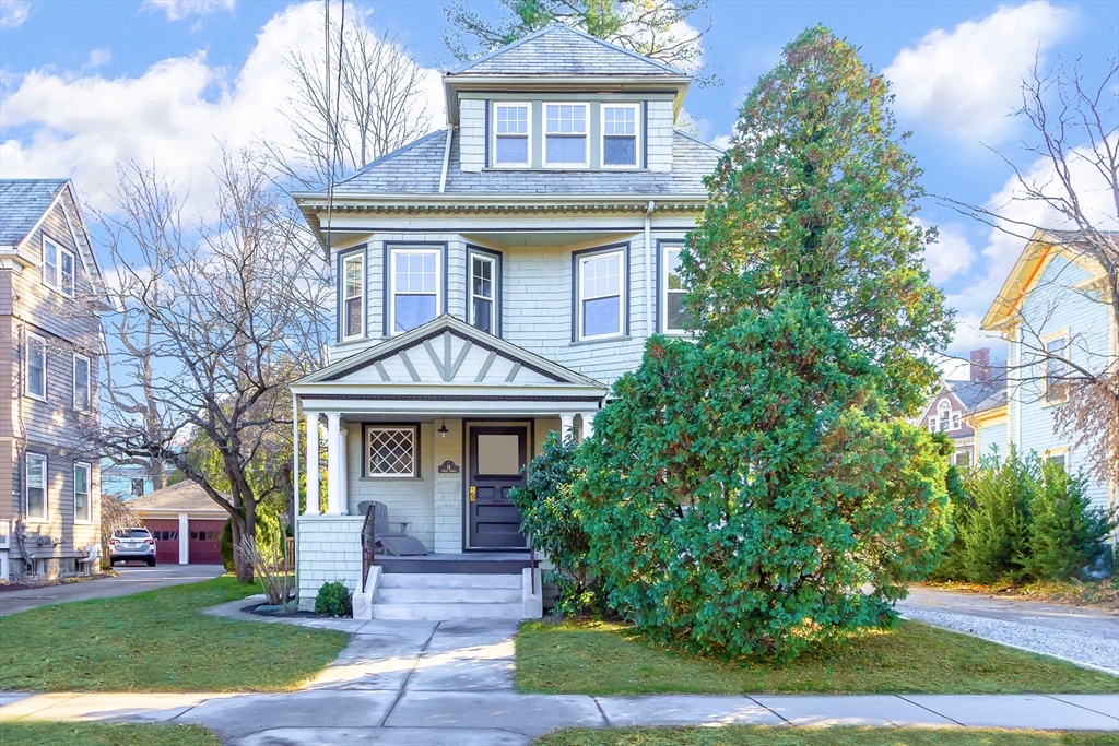 14 Lowell Ave