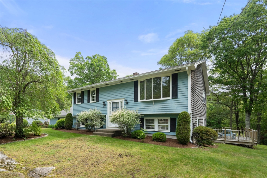 349 Center St
