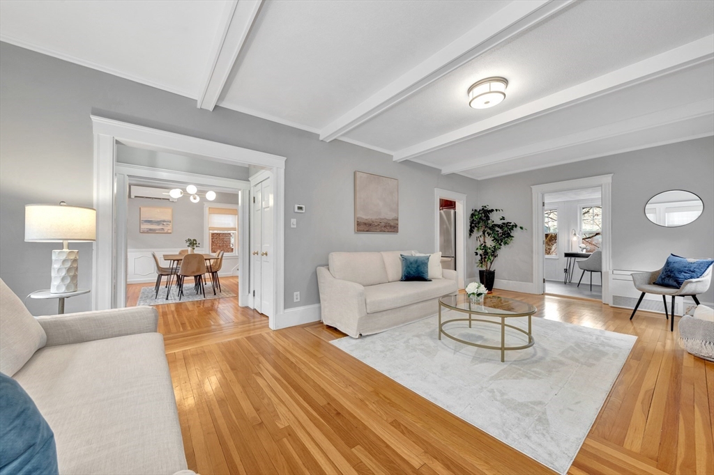 23 Farmer Rd