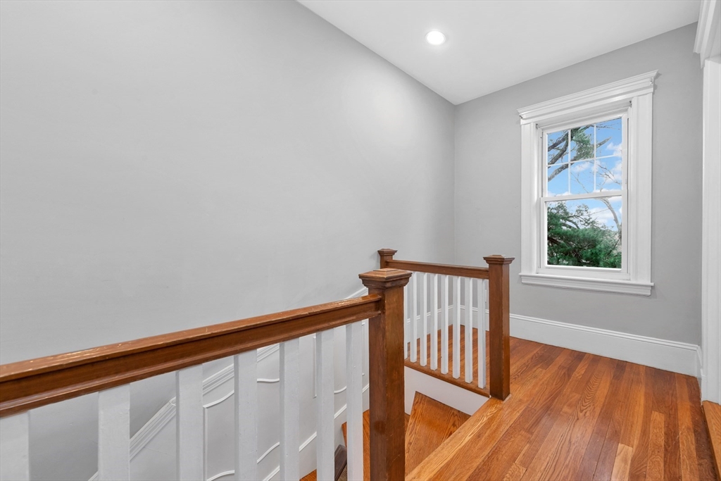 23 Farmer Rd