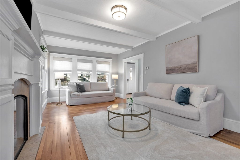 23 Farmer Rd
