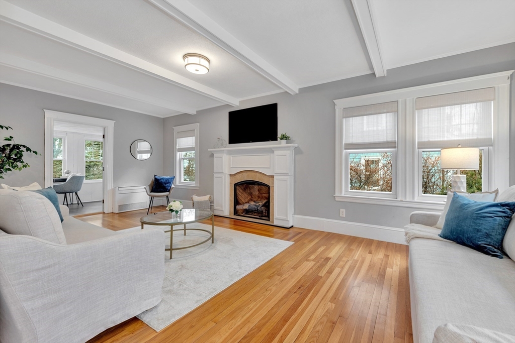 23 Farmer Rd