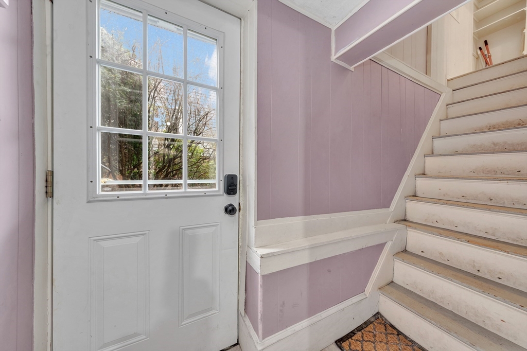 23 Farmer Rd