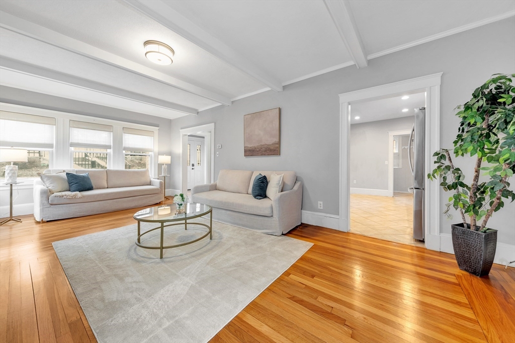 23 Farmer Rd