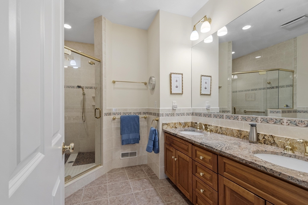 5 Vine Brook Way # 5
