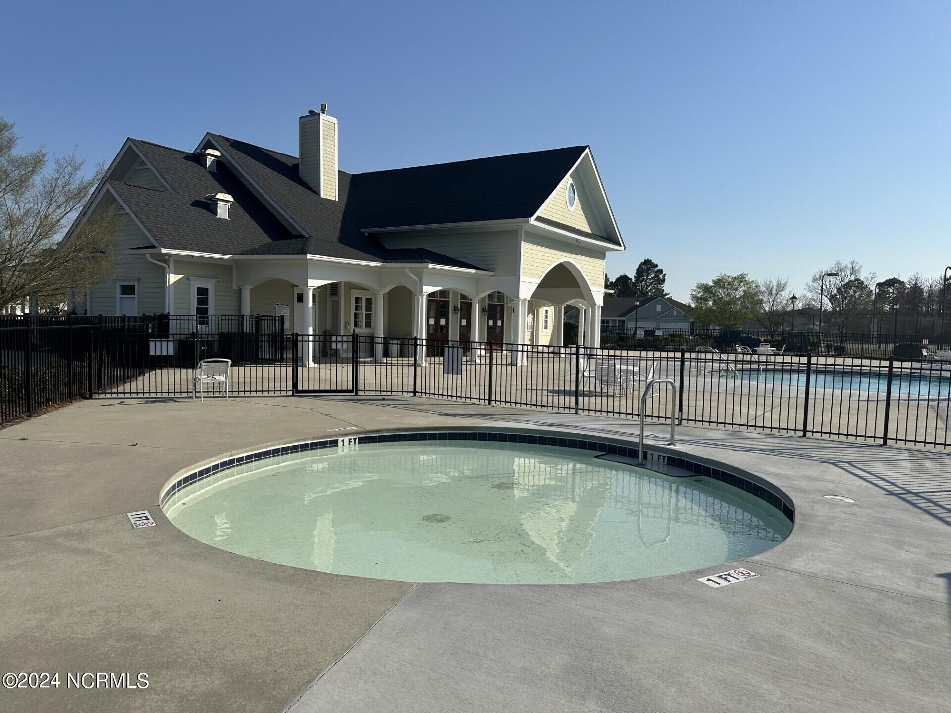 2669 Longleaf Pine Circle