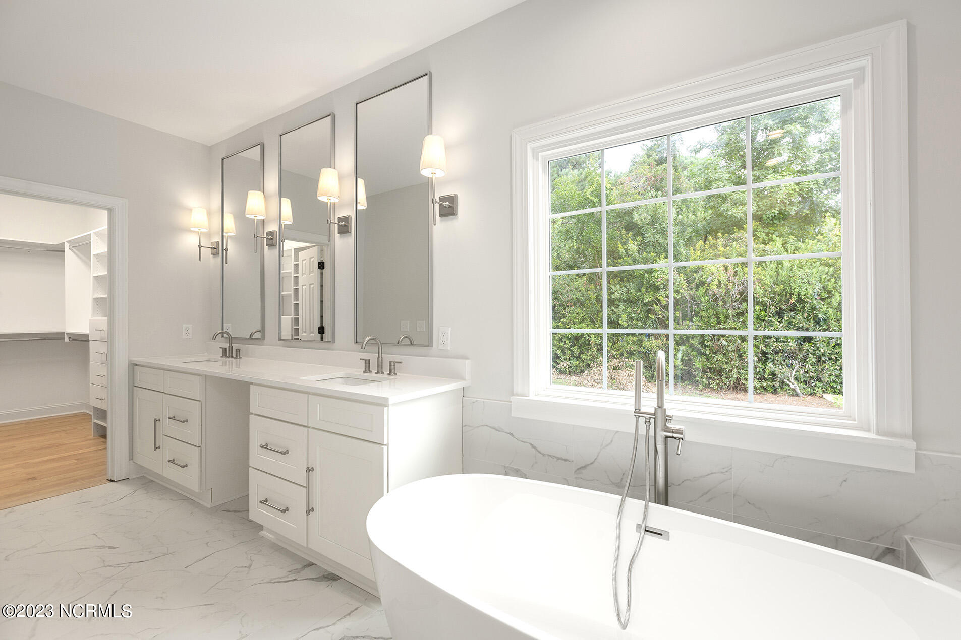 1642 Verrazzano Drive