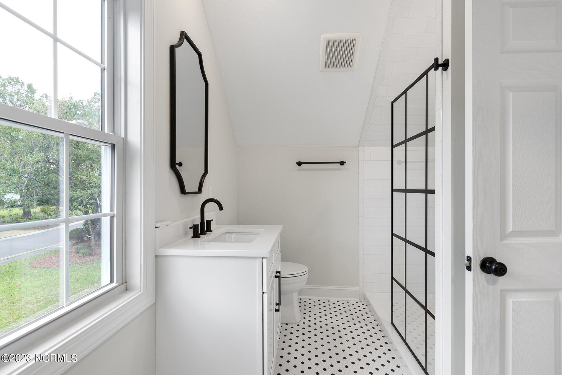 1642 Verrazzano Drive