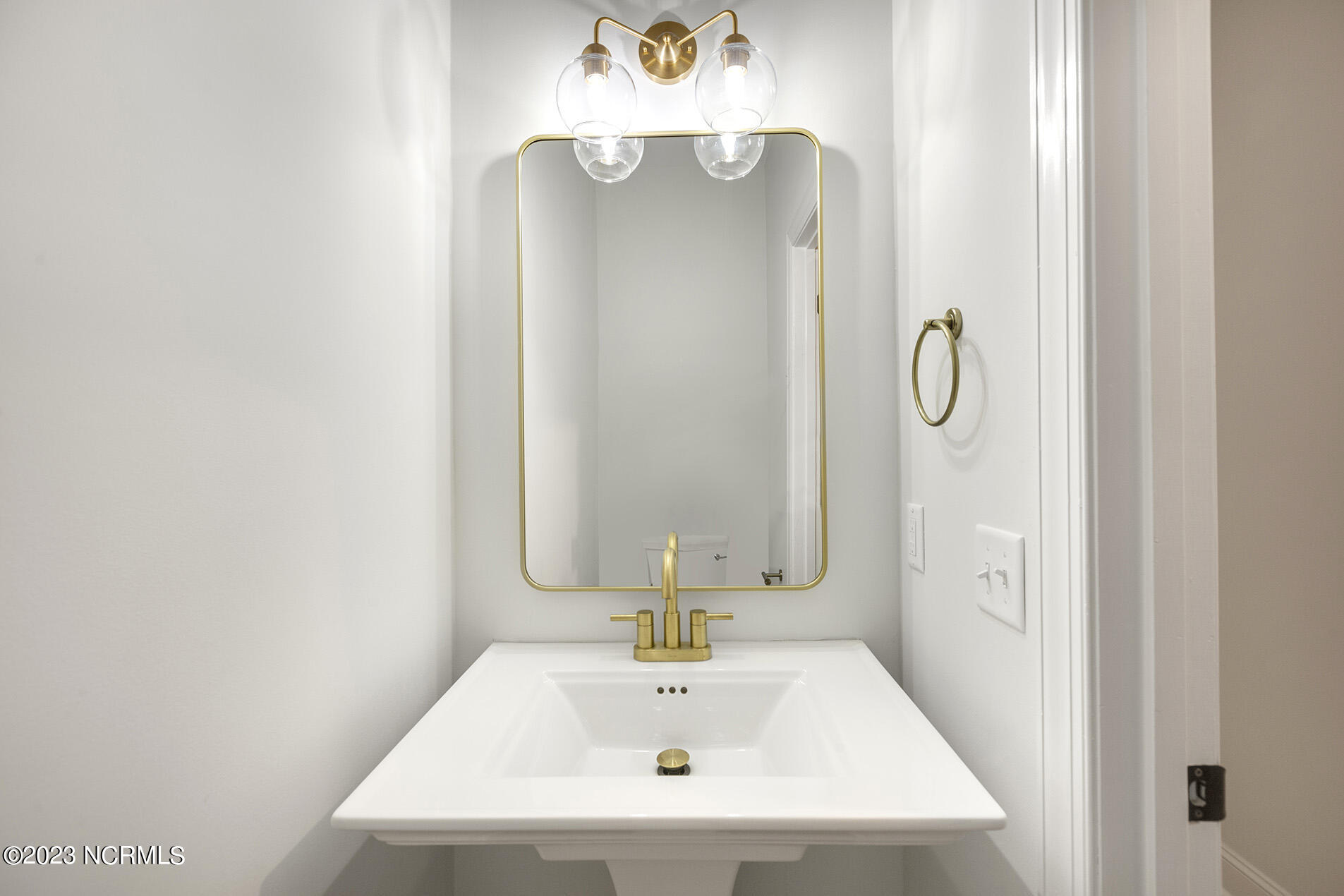 1642 Verrazzano Drive