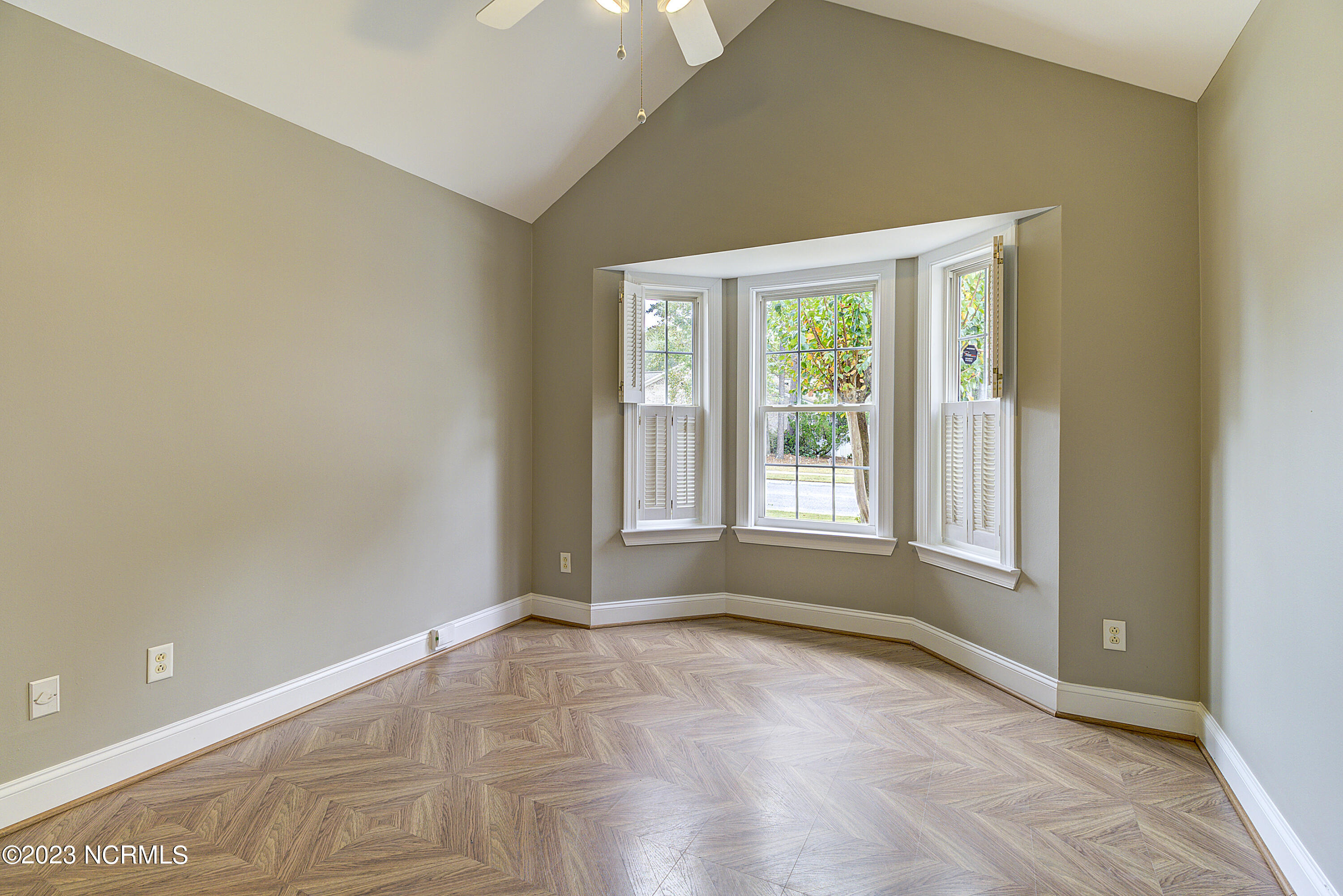 3841 Rounding Bend Lane