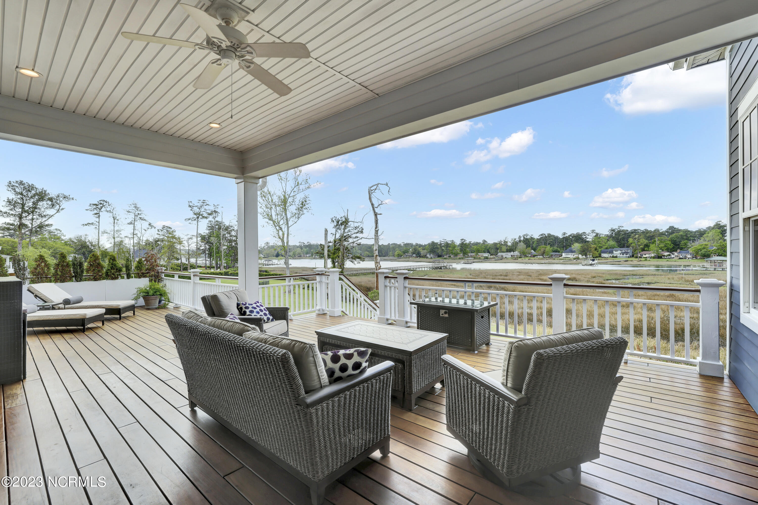 2522 Royal Palm Lane