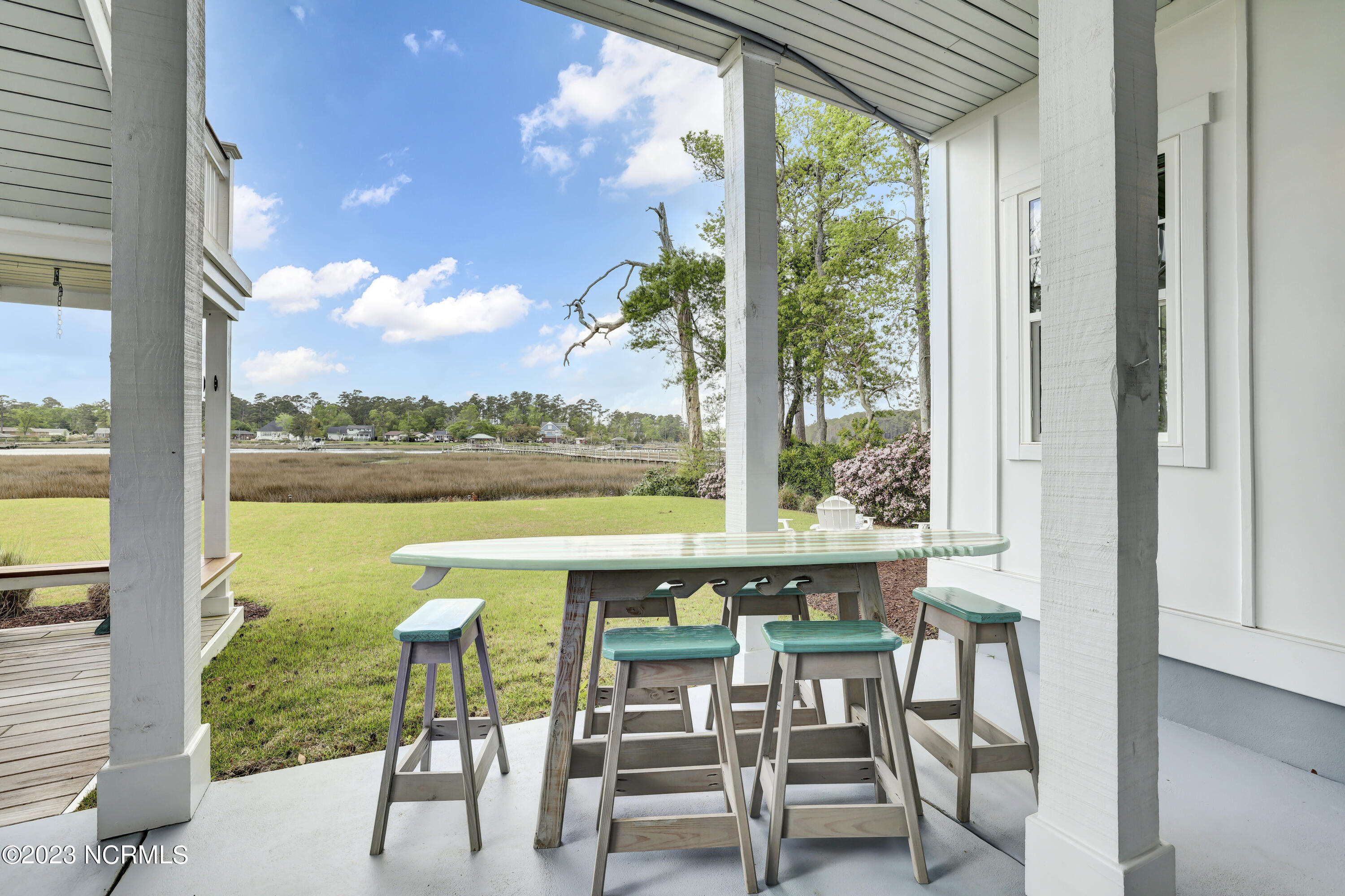 2522 Royal Palm Lane