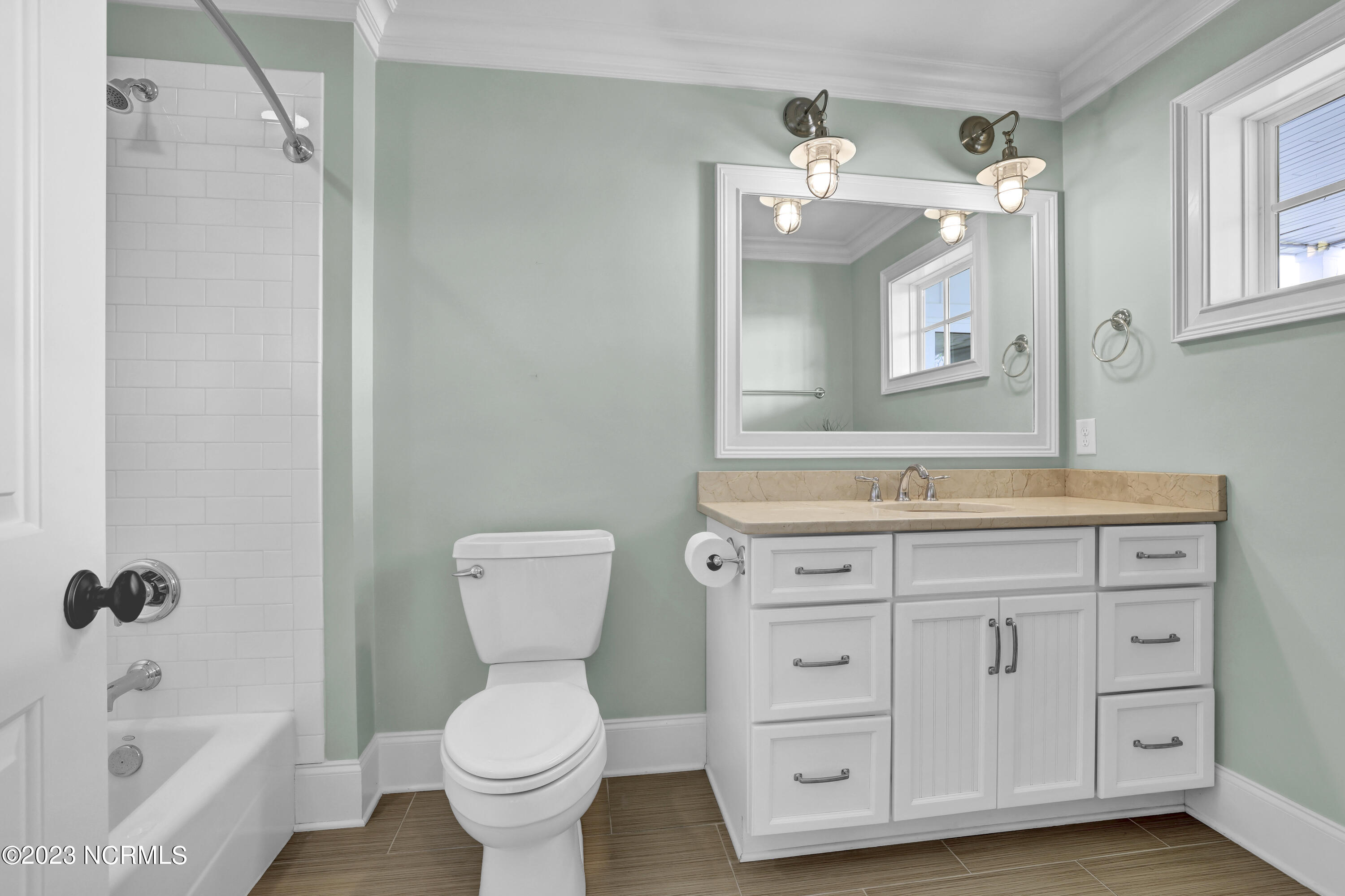 2522 Royal Palm Lane