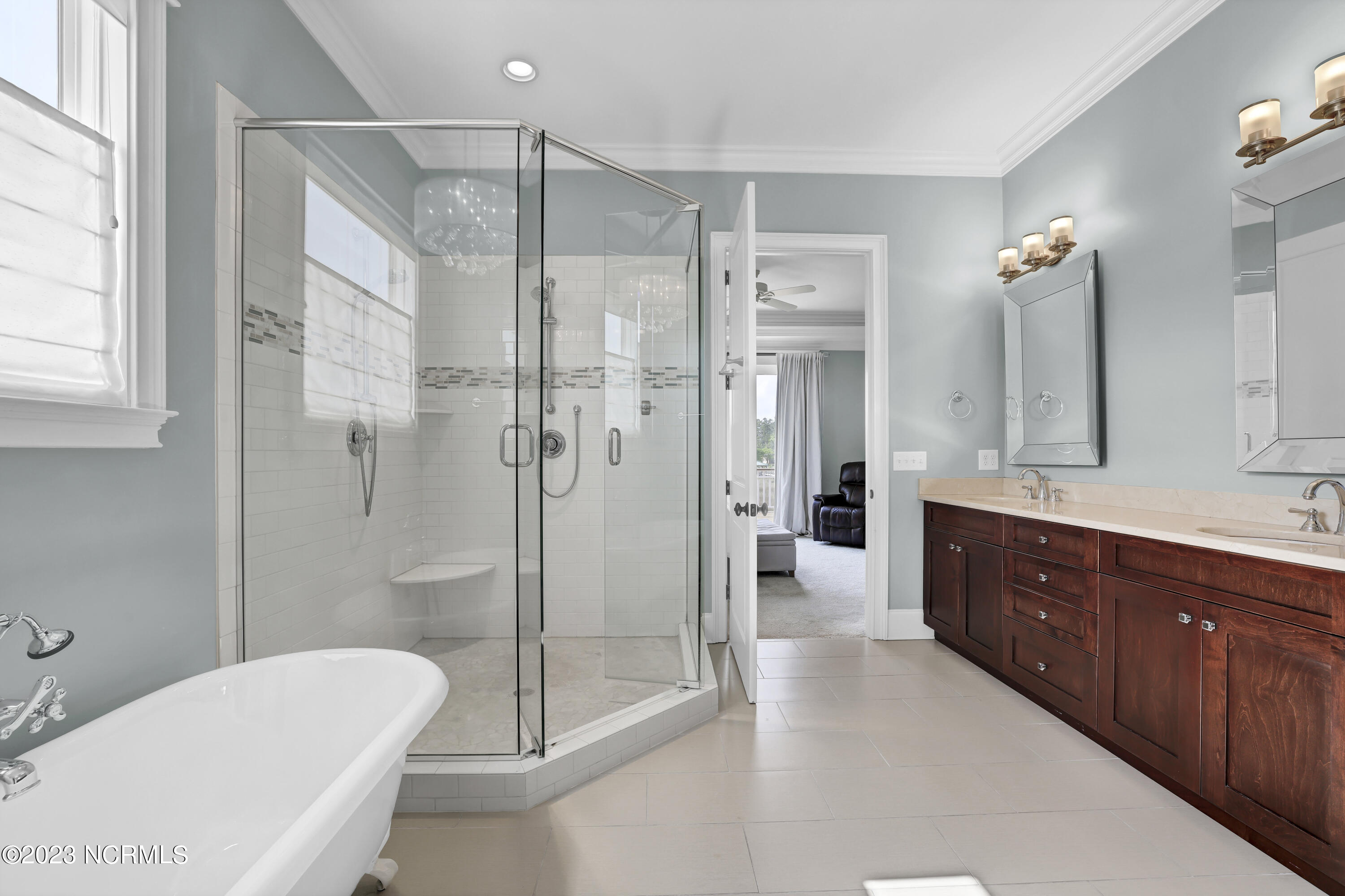 2522 Royal Palm Lane