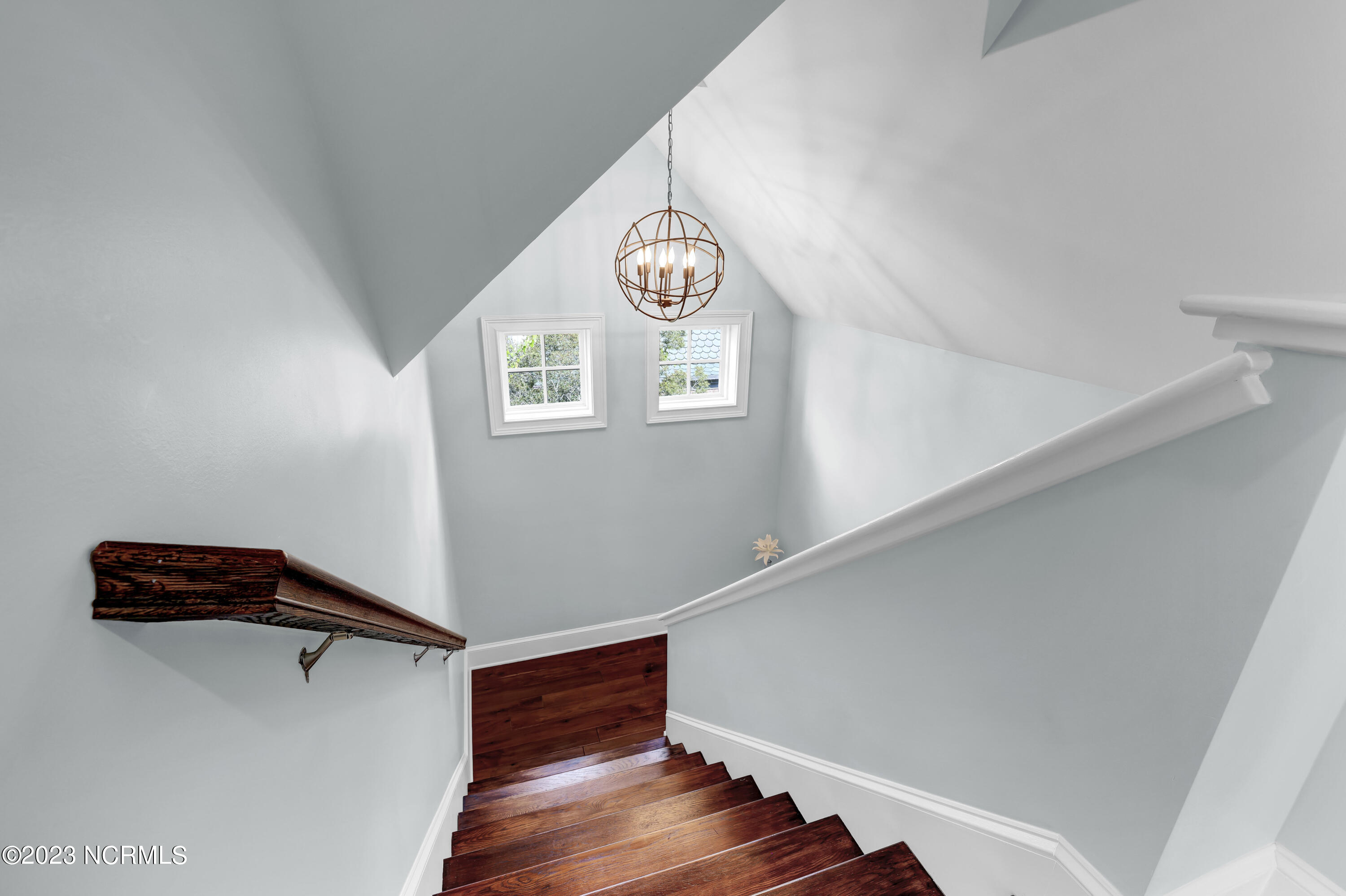 2522 Royal Palm Lane