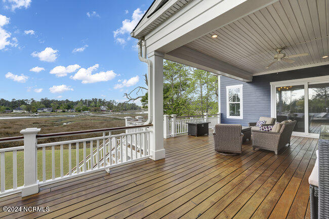 2522 Royal Palm Lane