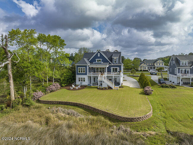 2522 Royal Palm Lane