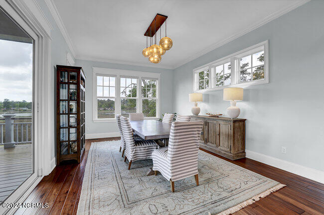 2522 Royal Palm Lane