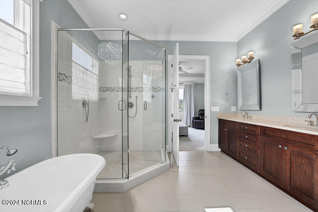 2522 Royal Palm Lane