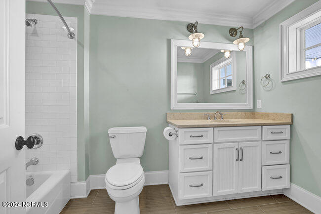 2522 Royal Palm Lane