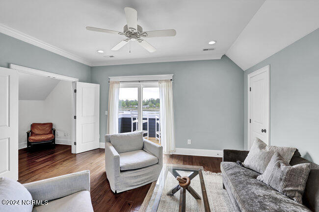 2522 Royal Palm Lane