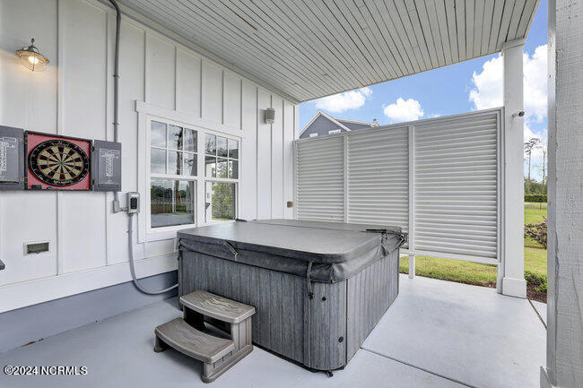 2522 Royal Palm Lane