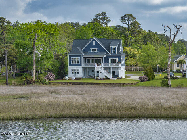 2522 Royal Palm Lane