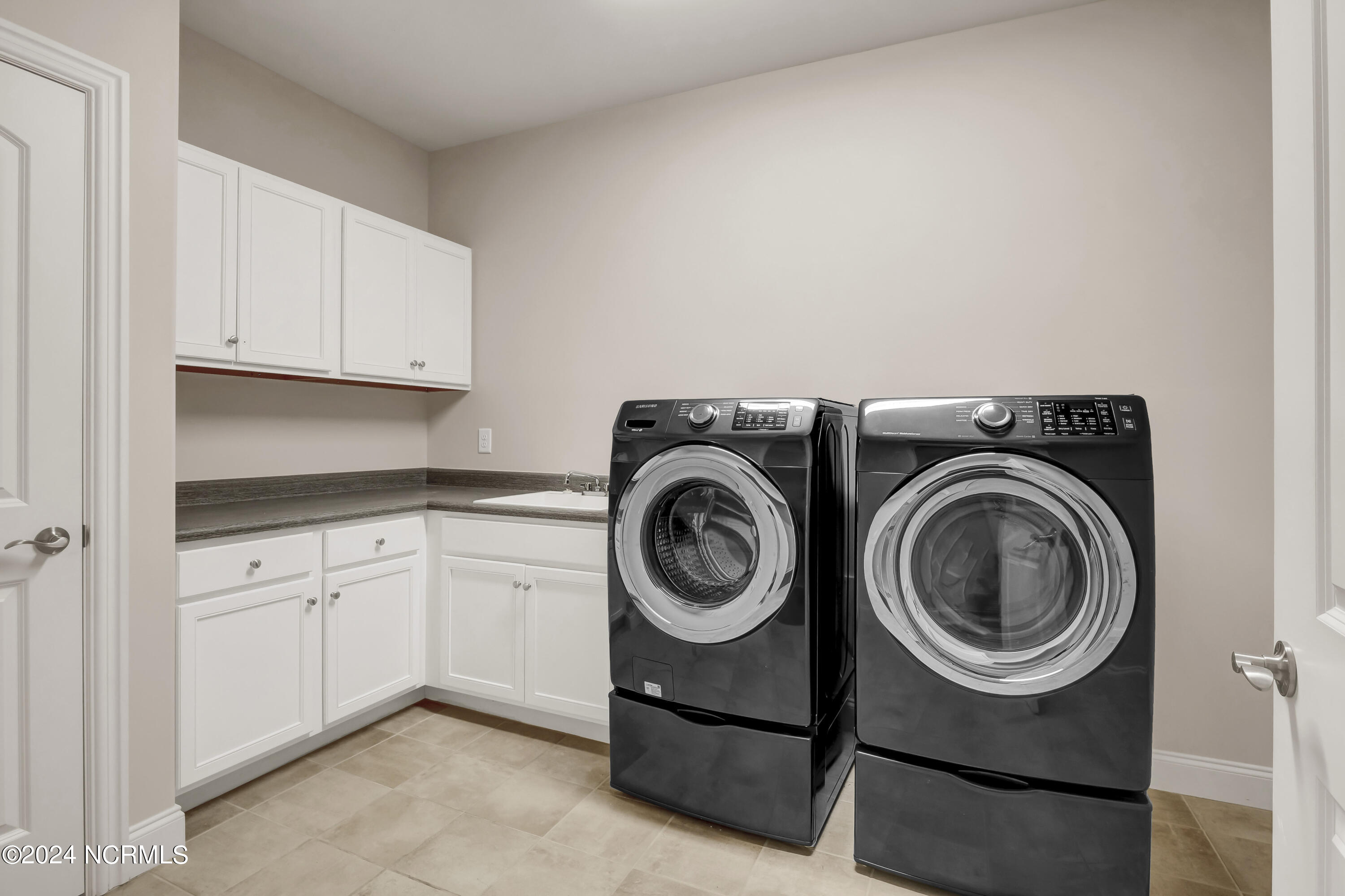 464 Jacob Mott Drive