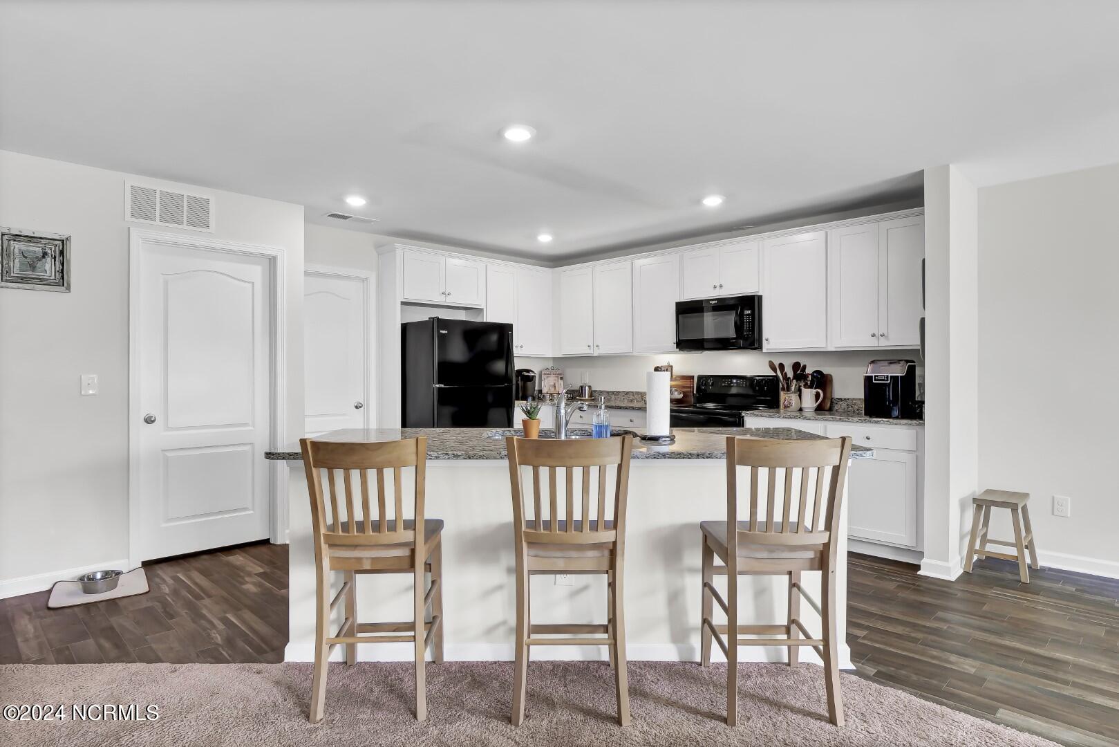 7124 Brittany Pointer Court