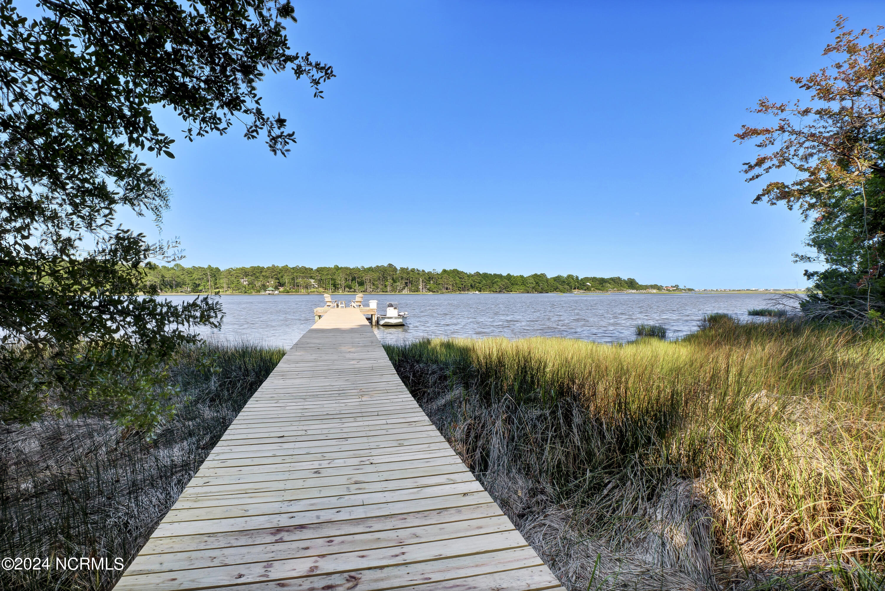 121 E High Bluff Drive