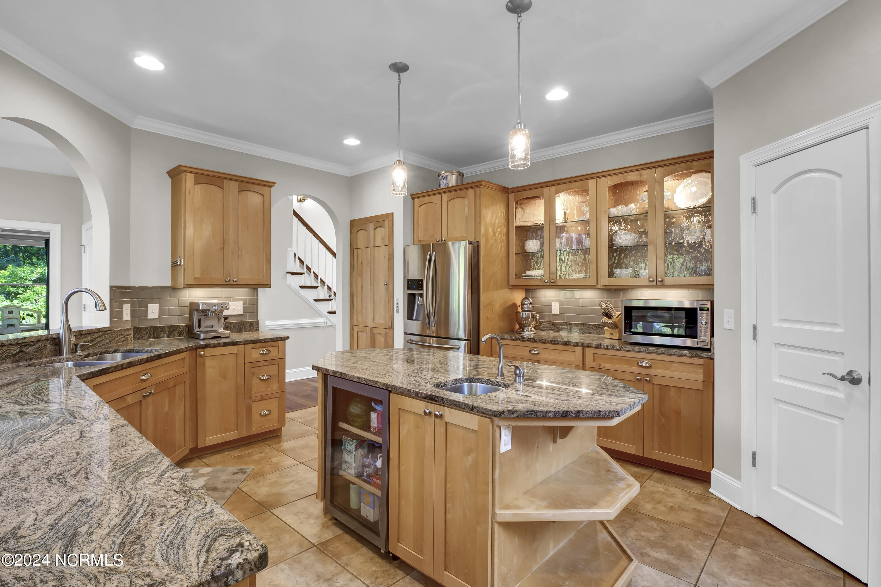 121 E High Bluff Drive