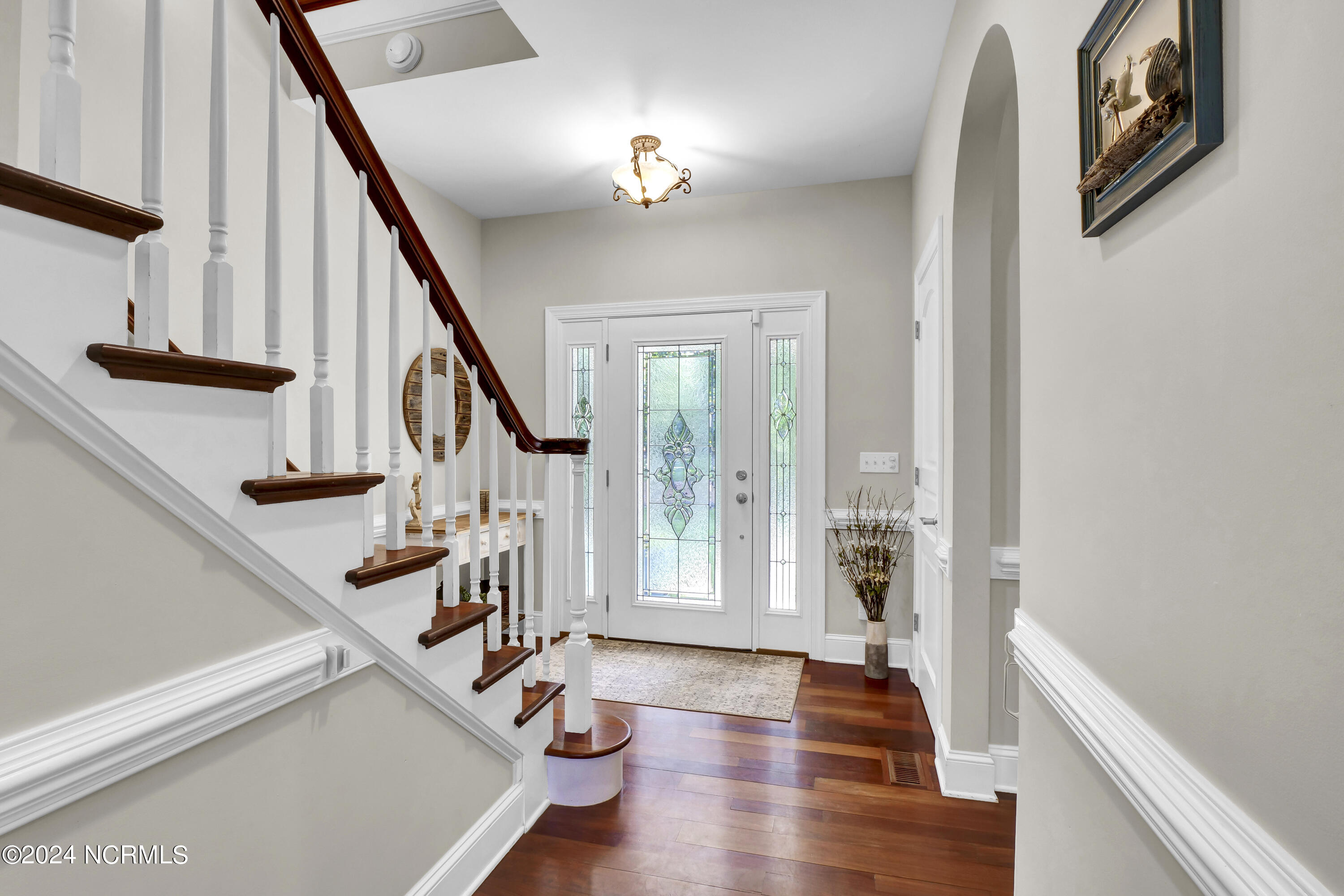 121 E High Bluff Drive