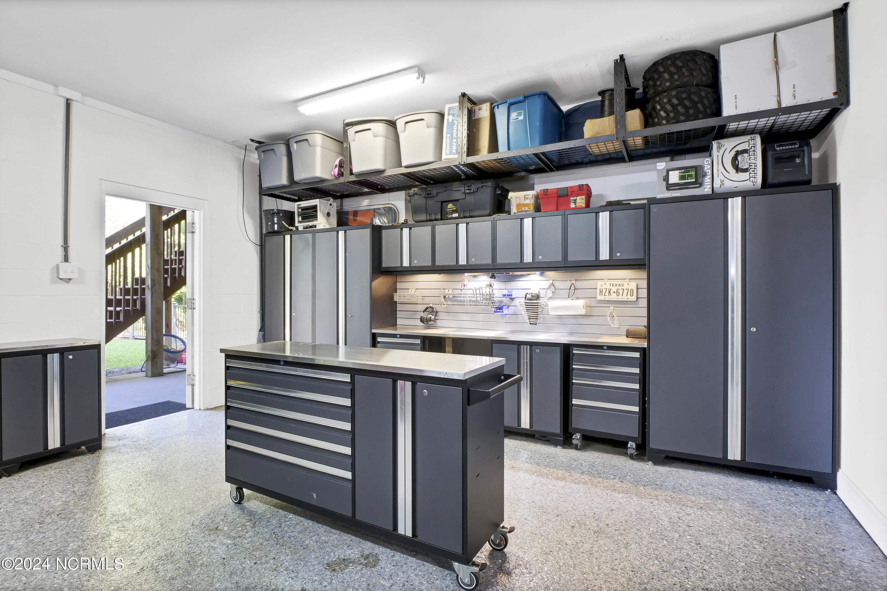 121 E High Bluff Drive