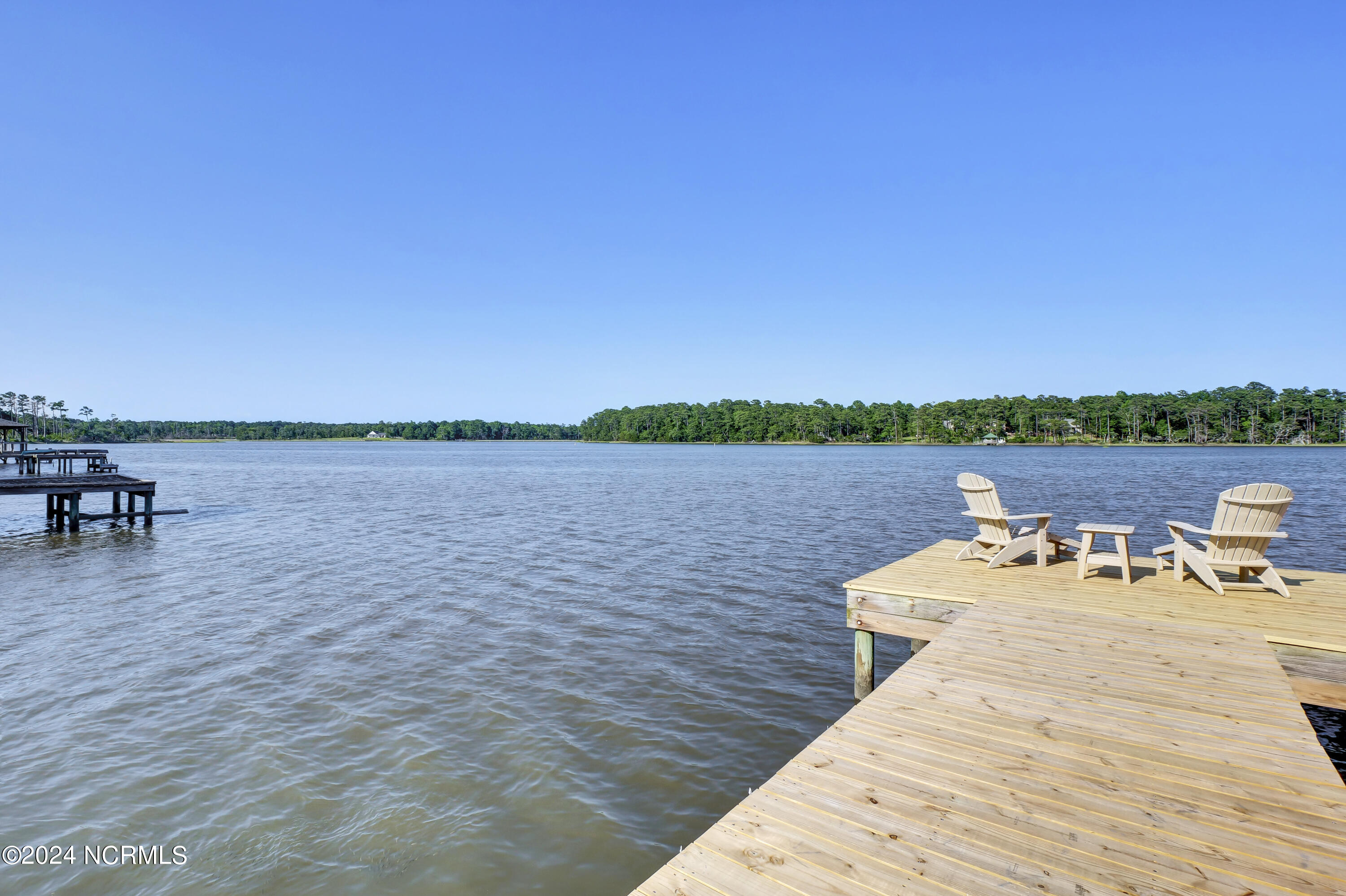 121 E High Bluff Drive