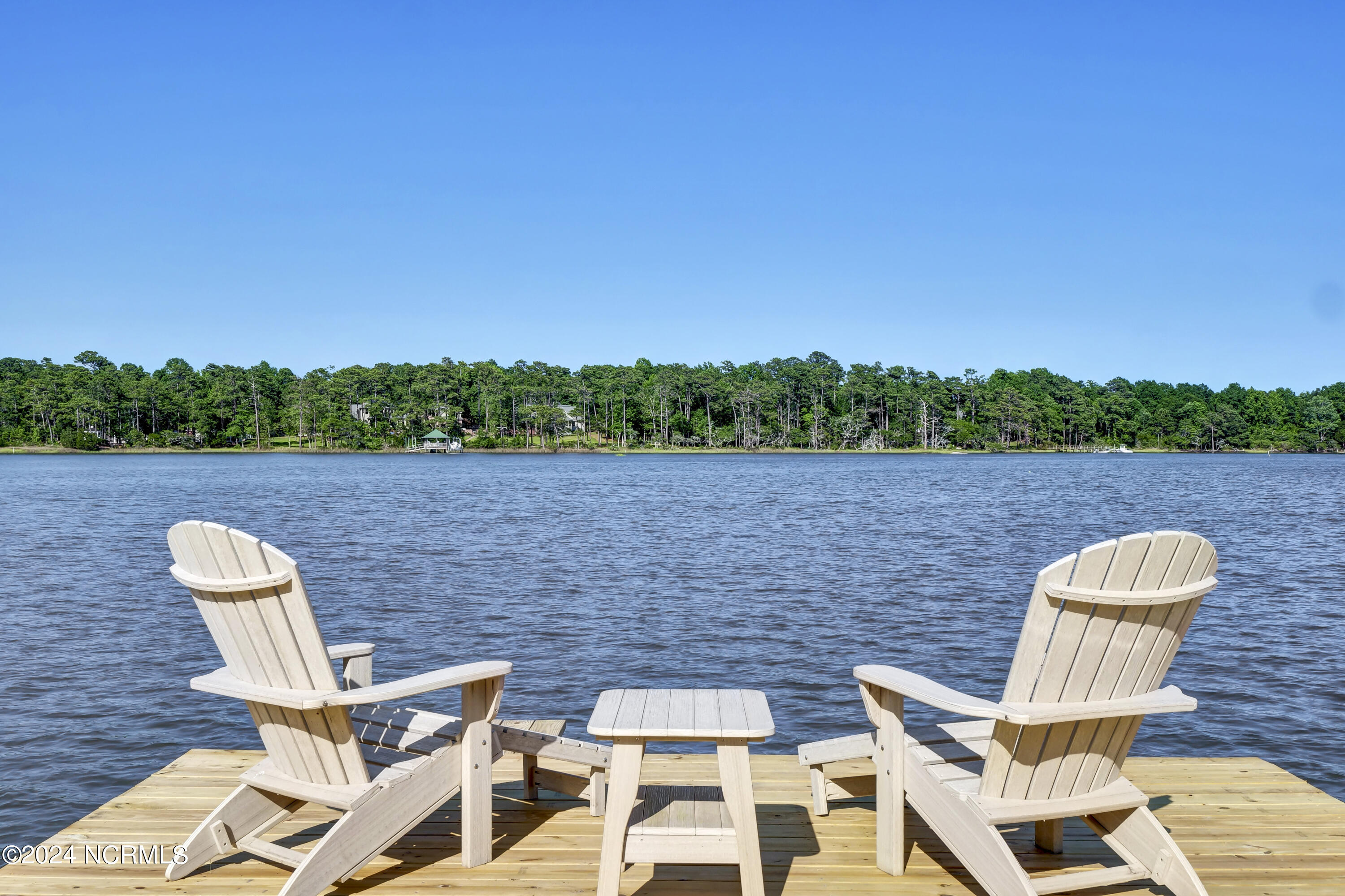 121 E High Bluff Drive