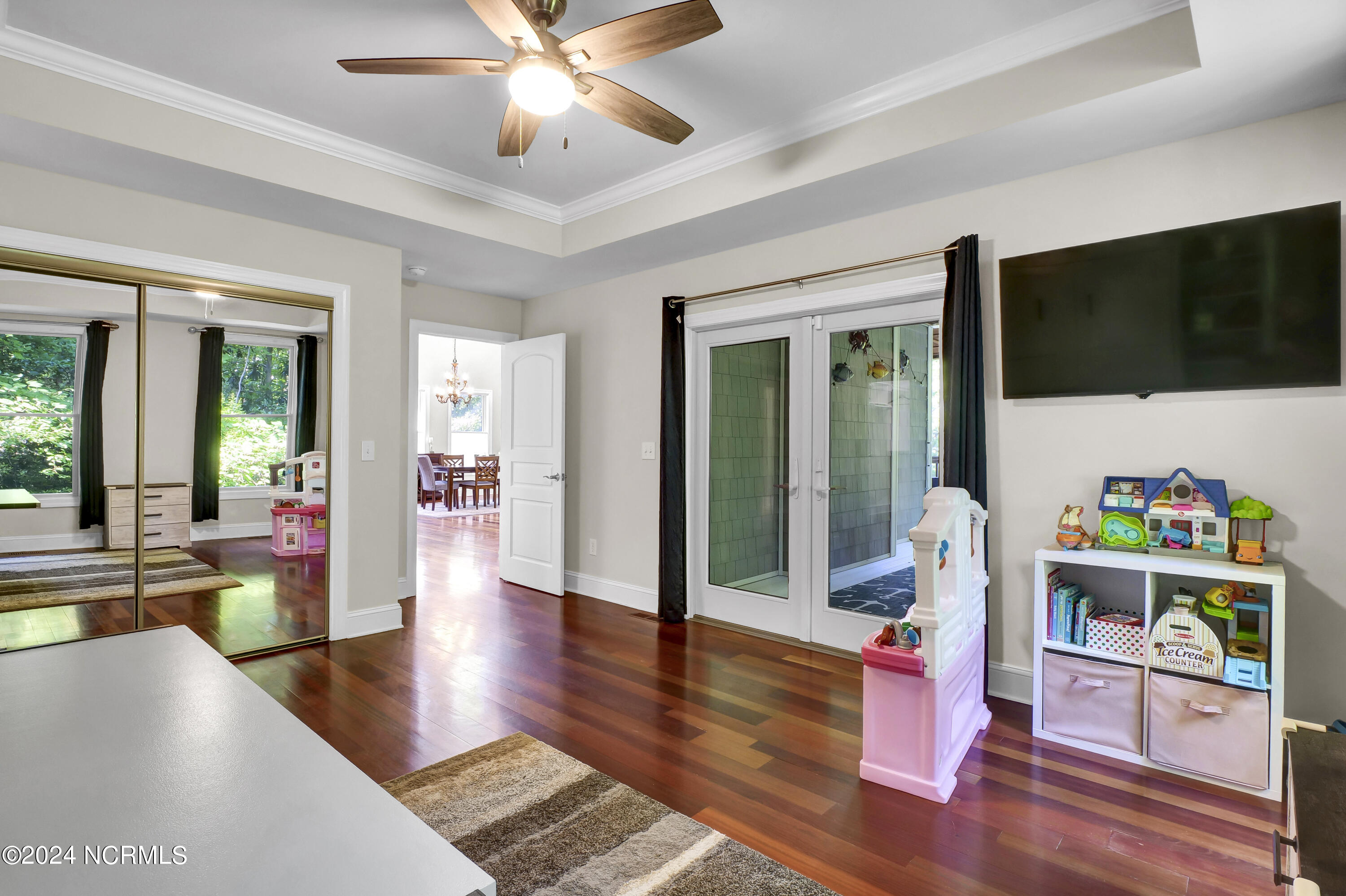 121 E High Bluff Drive