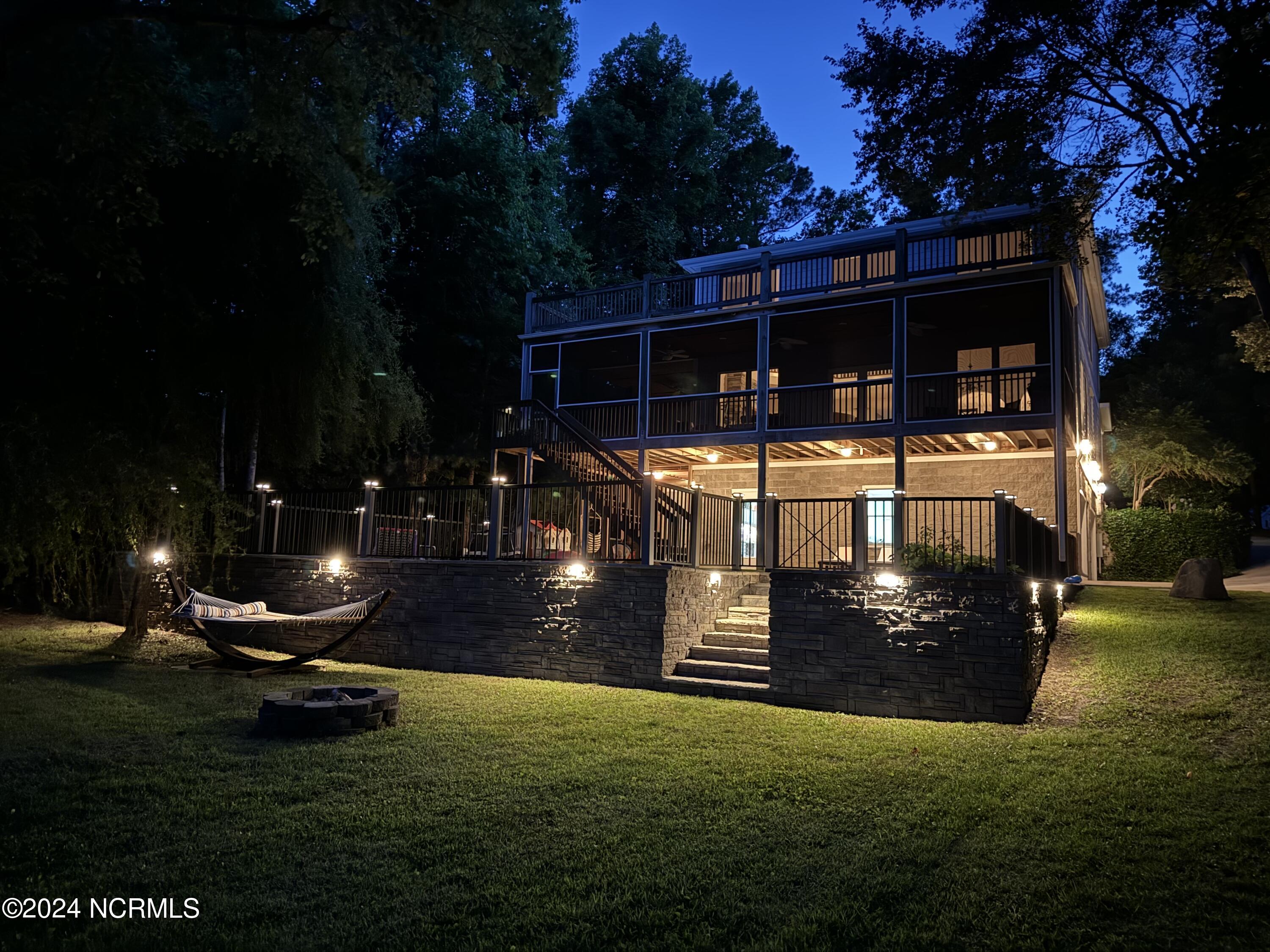 121 E High Bluff Drive