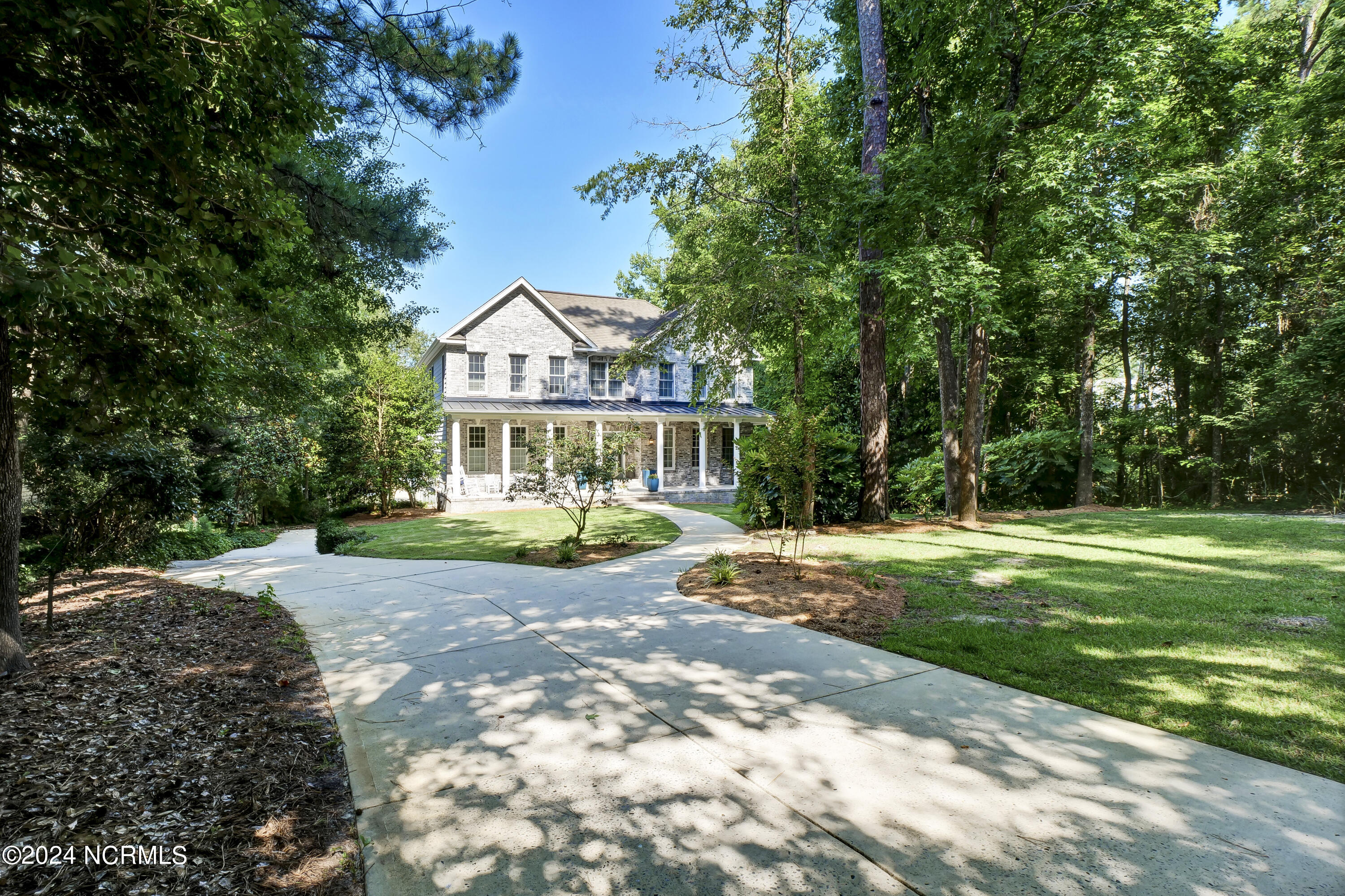 121 E High Bluff Drive